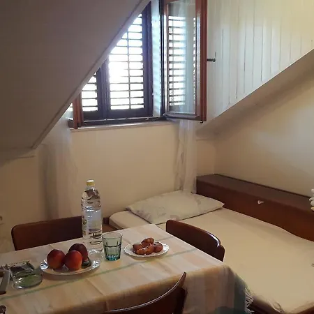 2132b Cavtat